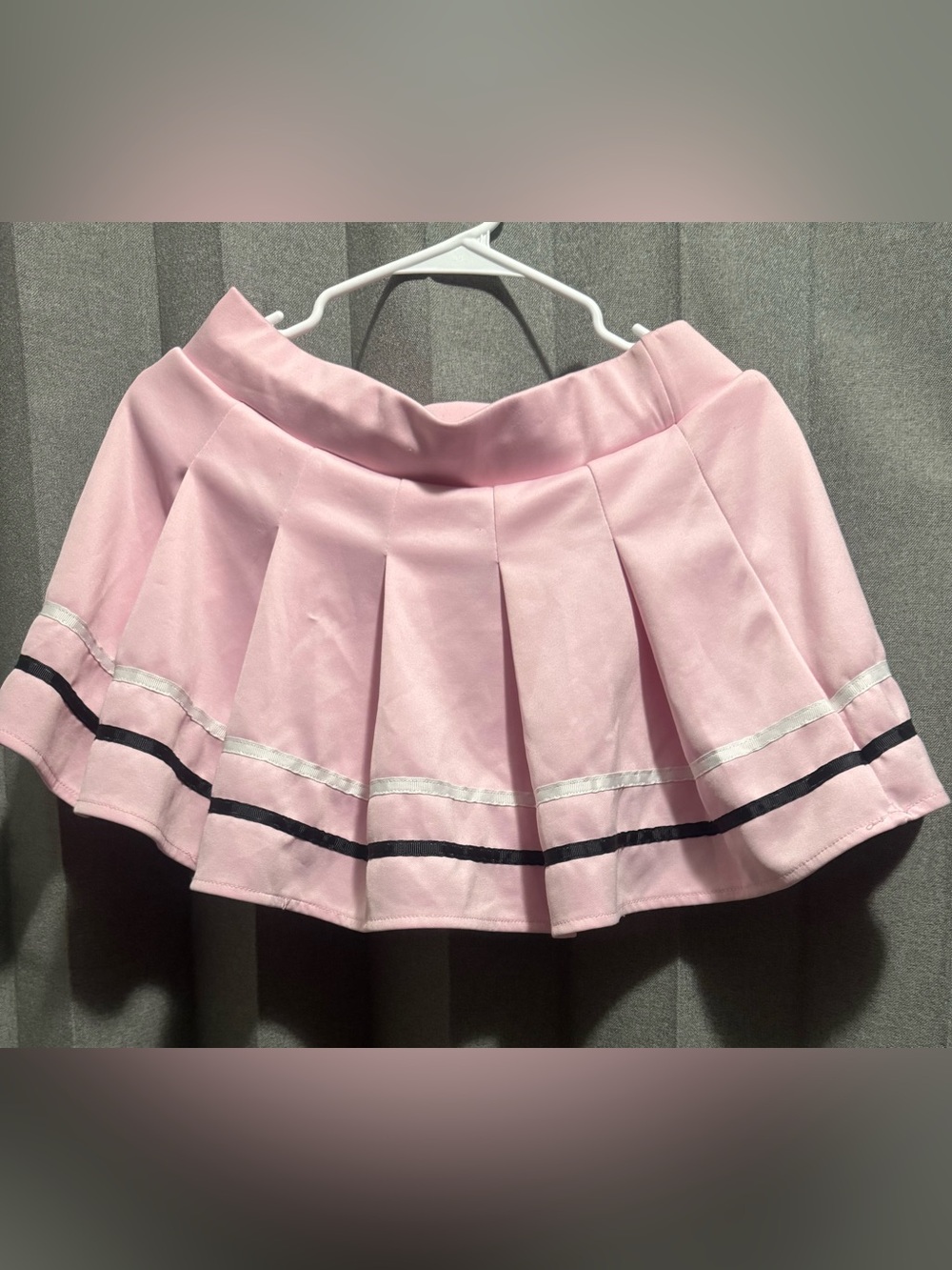Women's Pink Pleated Skater Mini Skirt with Trim